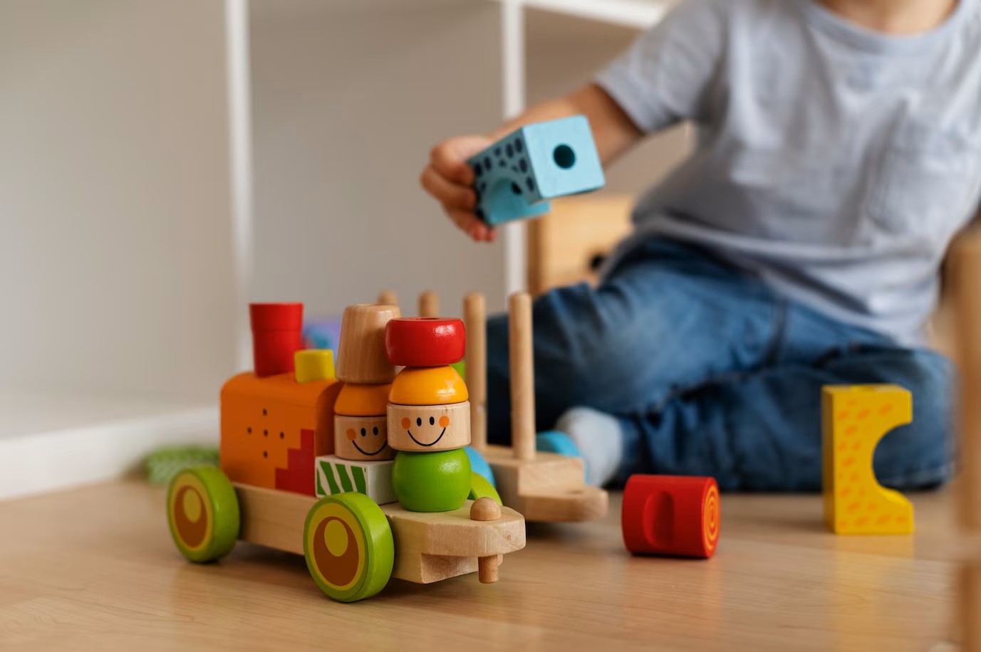 houten speelgoed te ontlenen bij spelotheek De Dobbelsteen